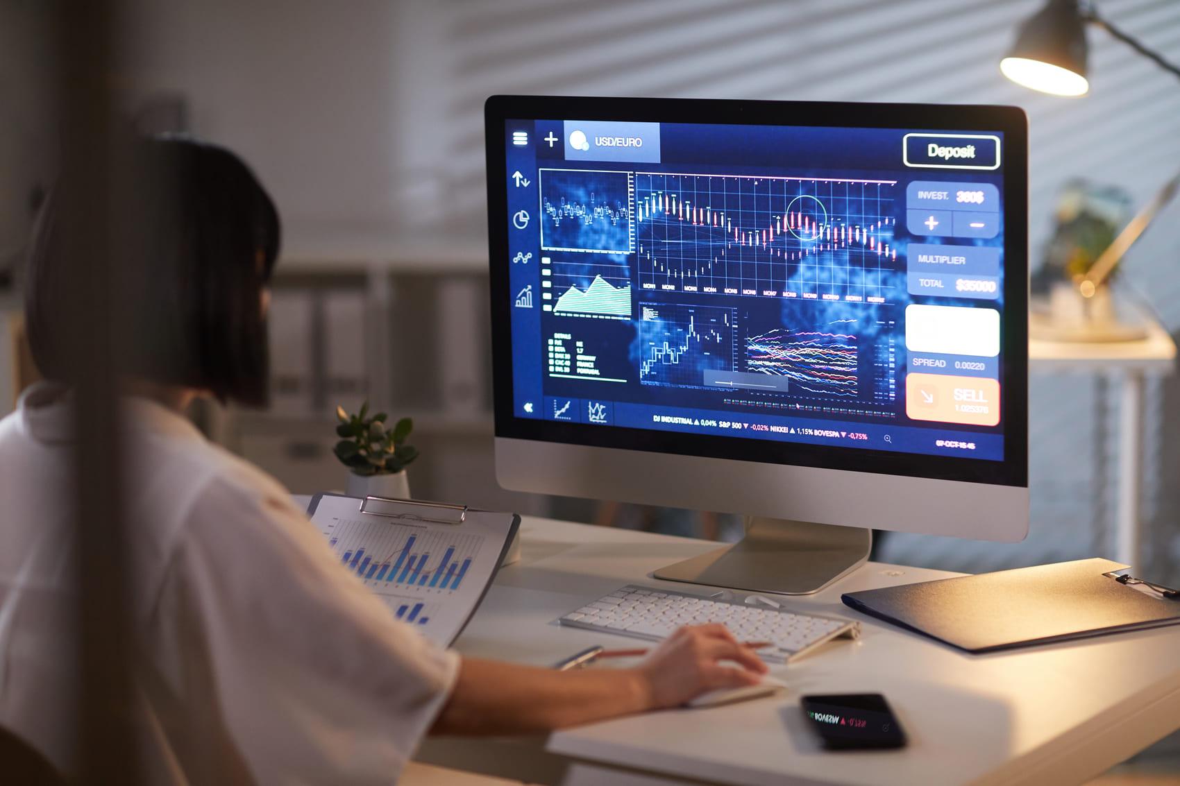 Data-Driven API Decisions: Understand Service Health Instantly